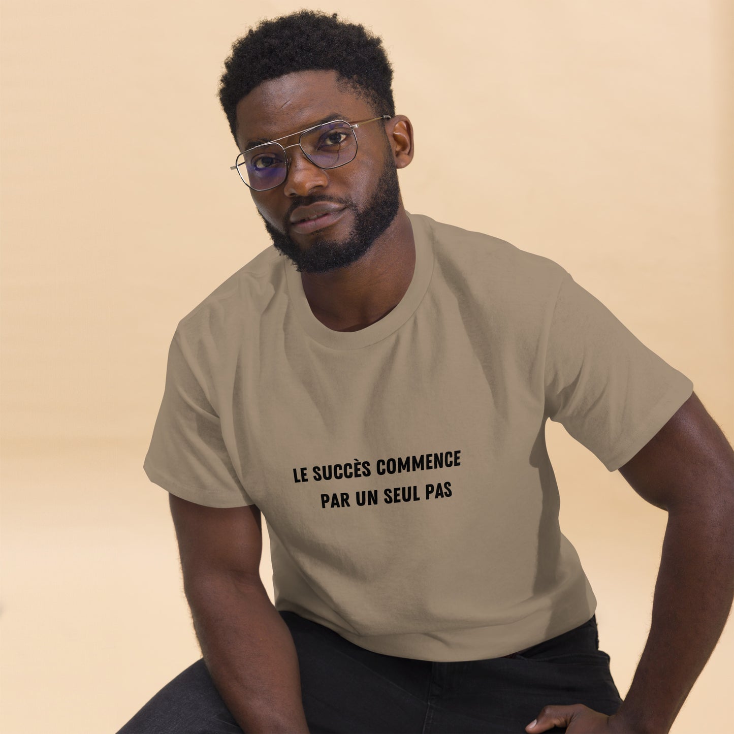 T-shirt classique homme - Le succès commence par un seul pas