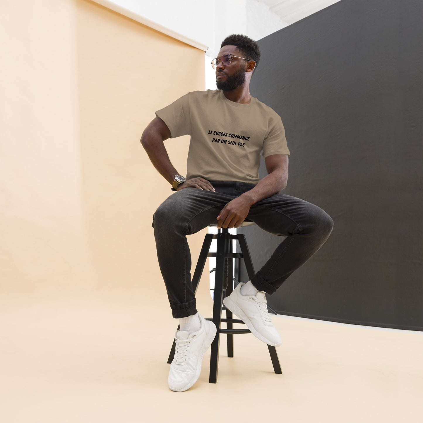 T-shirt classique homme - Le succès commence par un seul pas