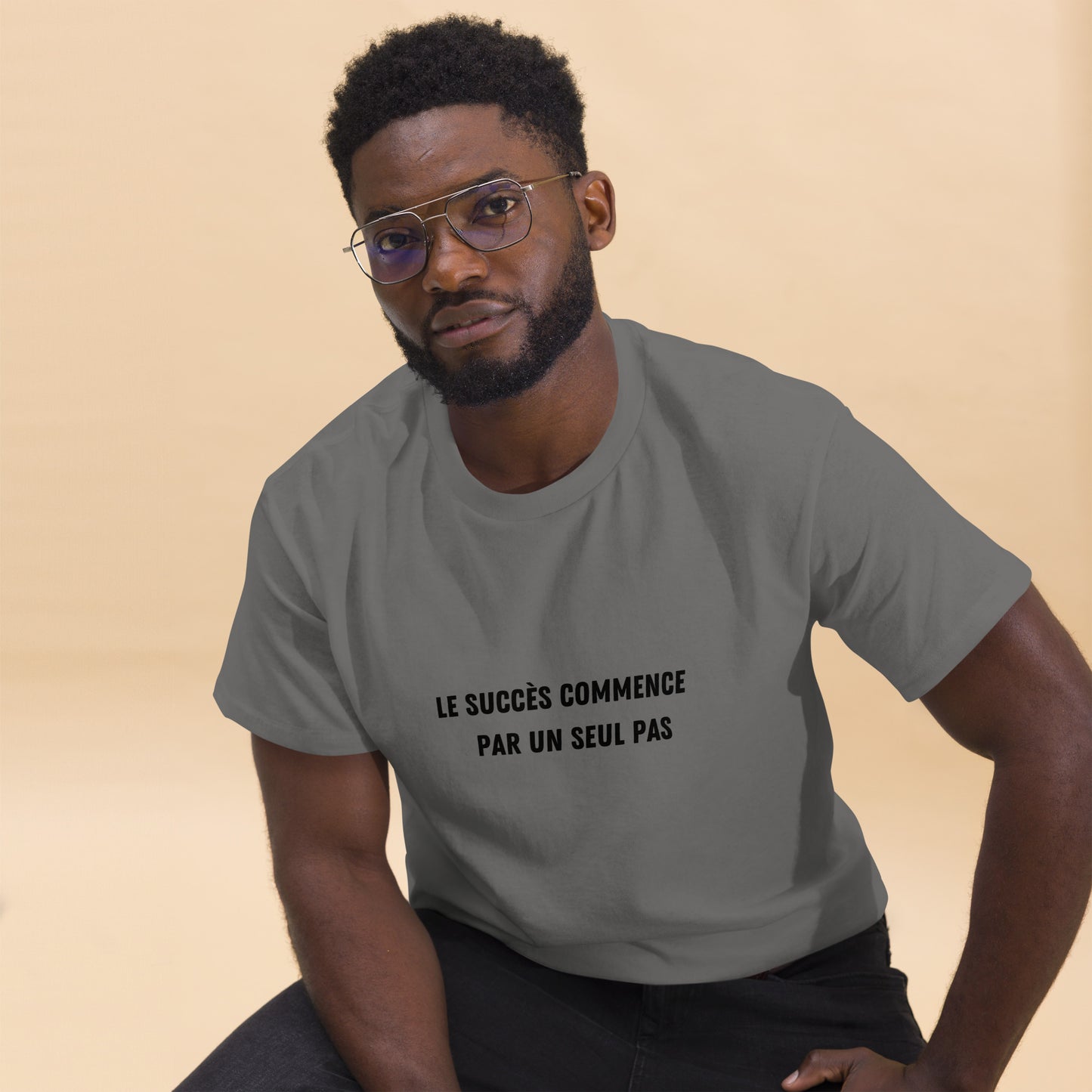 T-shirt classique homme - Le succès commence par un seul pas