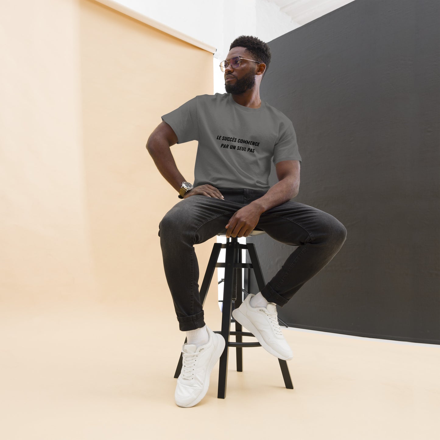 T-shirt classique homme - Le succès commence par un seul pas