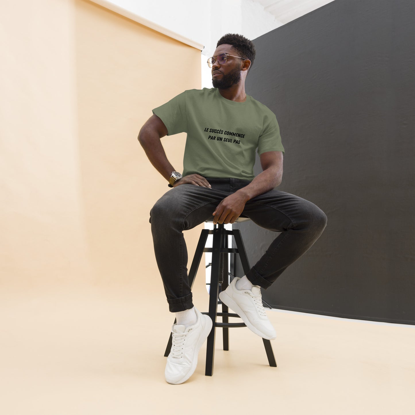 T-shirt classique homme - Le succès commence par un seul pas